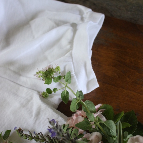 Women's Puff Short Sleeve Blouse - Picture 3 of 7